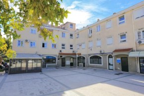 Apartments by the sea Dugi Rat, Omis - 15516